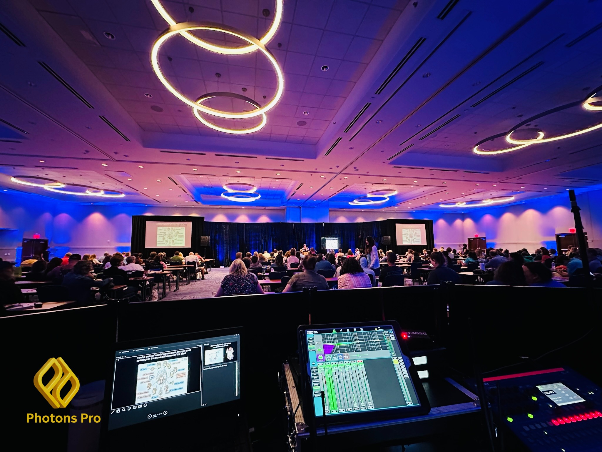 Professional event lighting design for corporate events, conferences and galas in NYC.